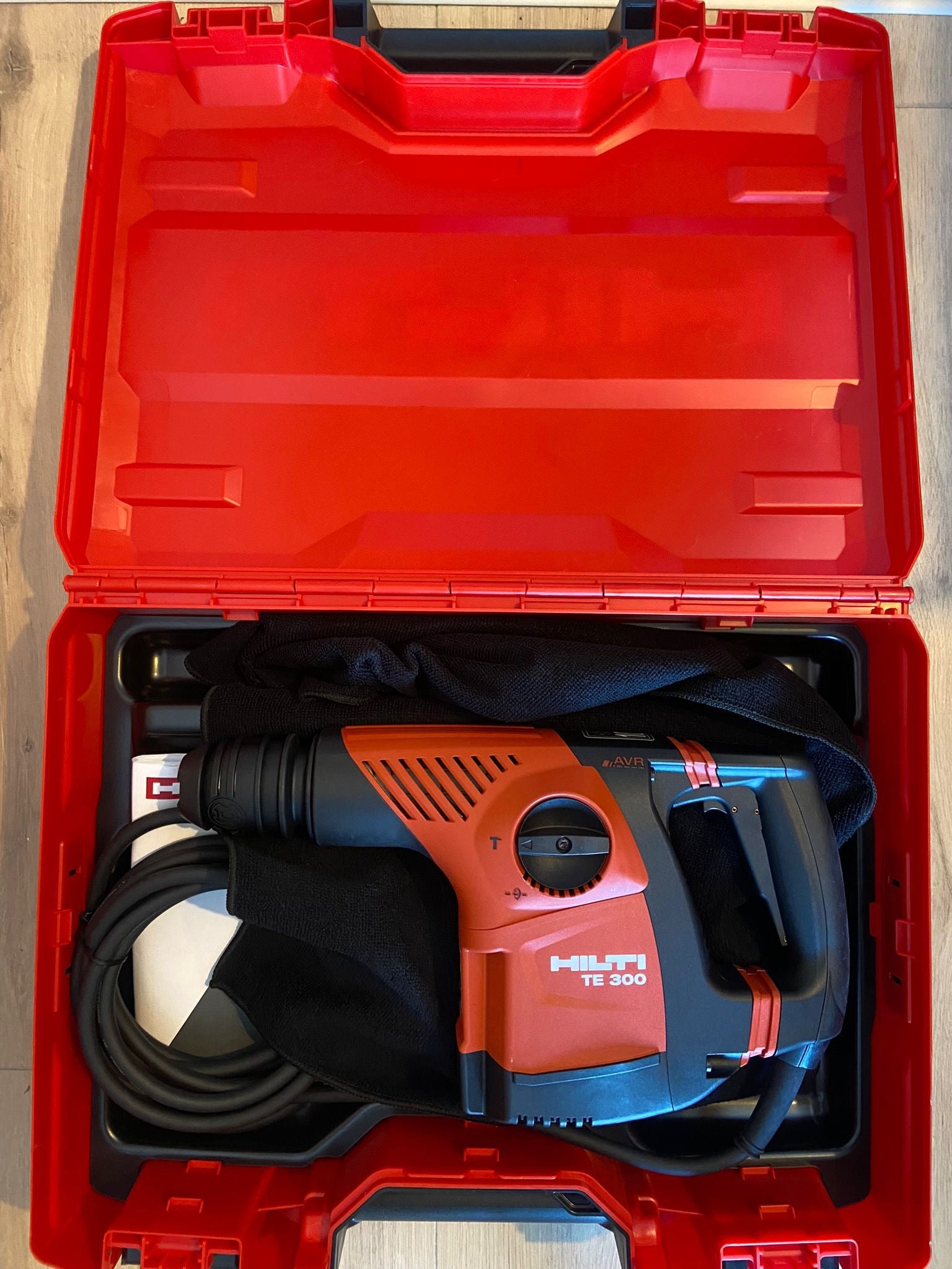 Burineur Hilti TE 300 AVR