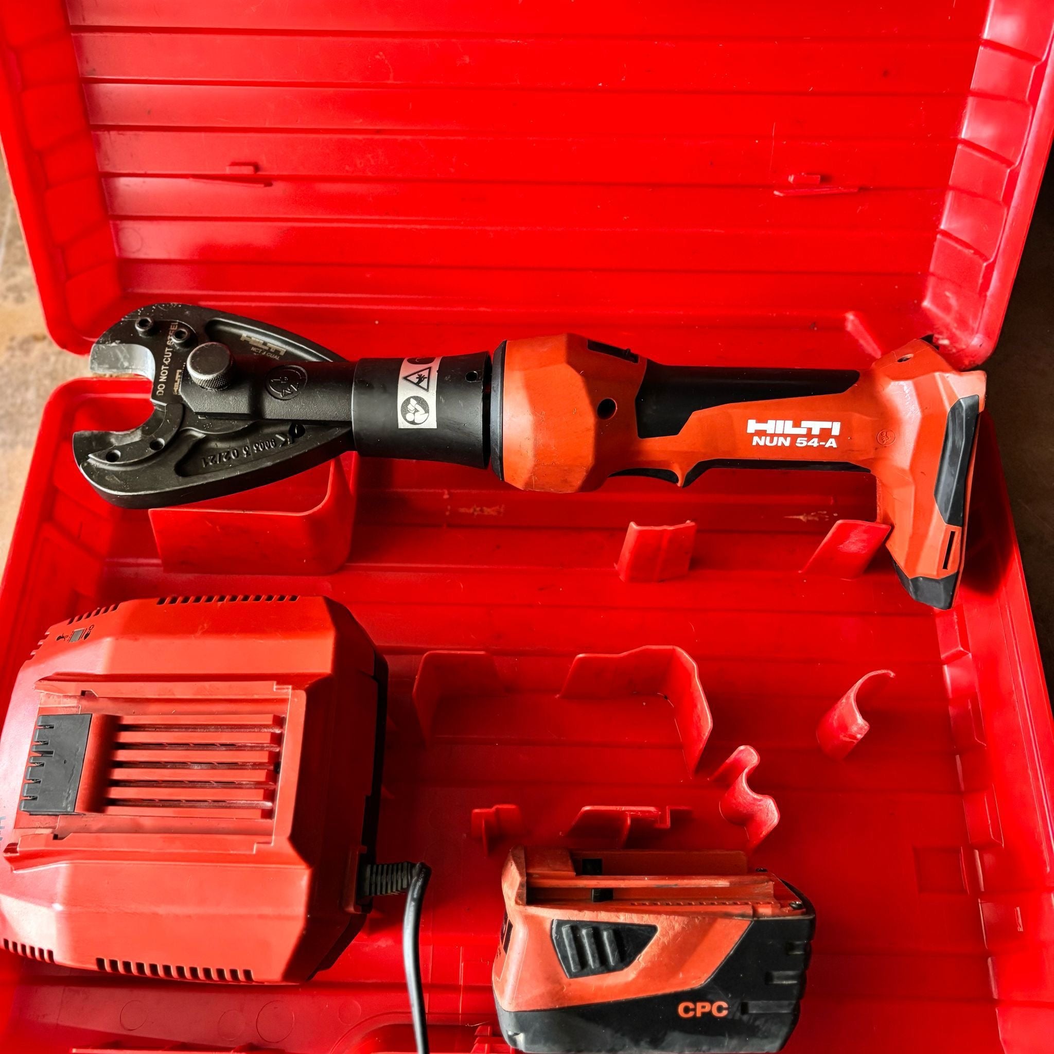 Pince Sertisseuse Coupe Câble Hilti NUN 54 A22