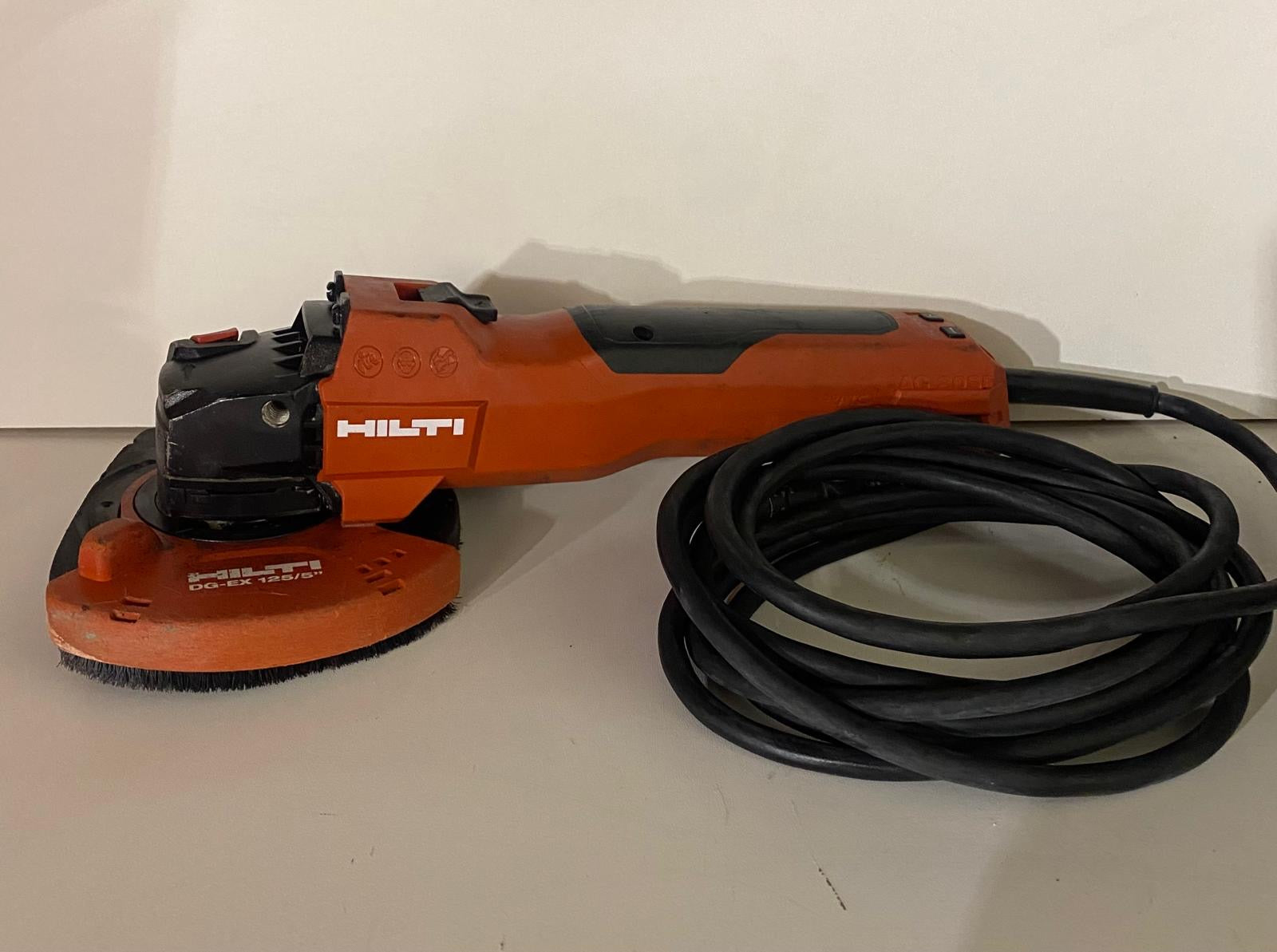 Meuleuse D’Angle Hilti AG 125 20SE