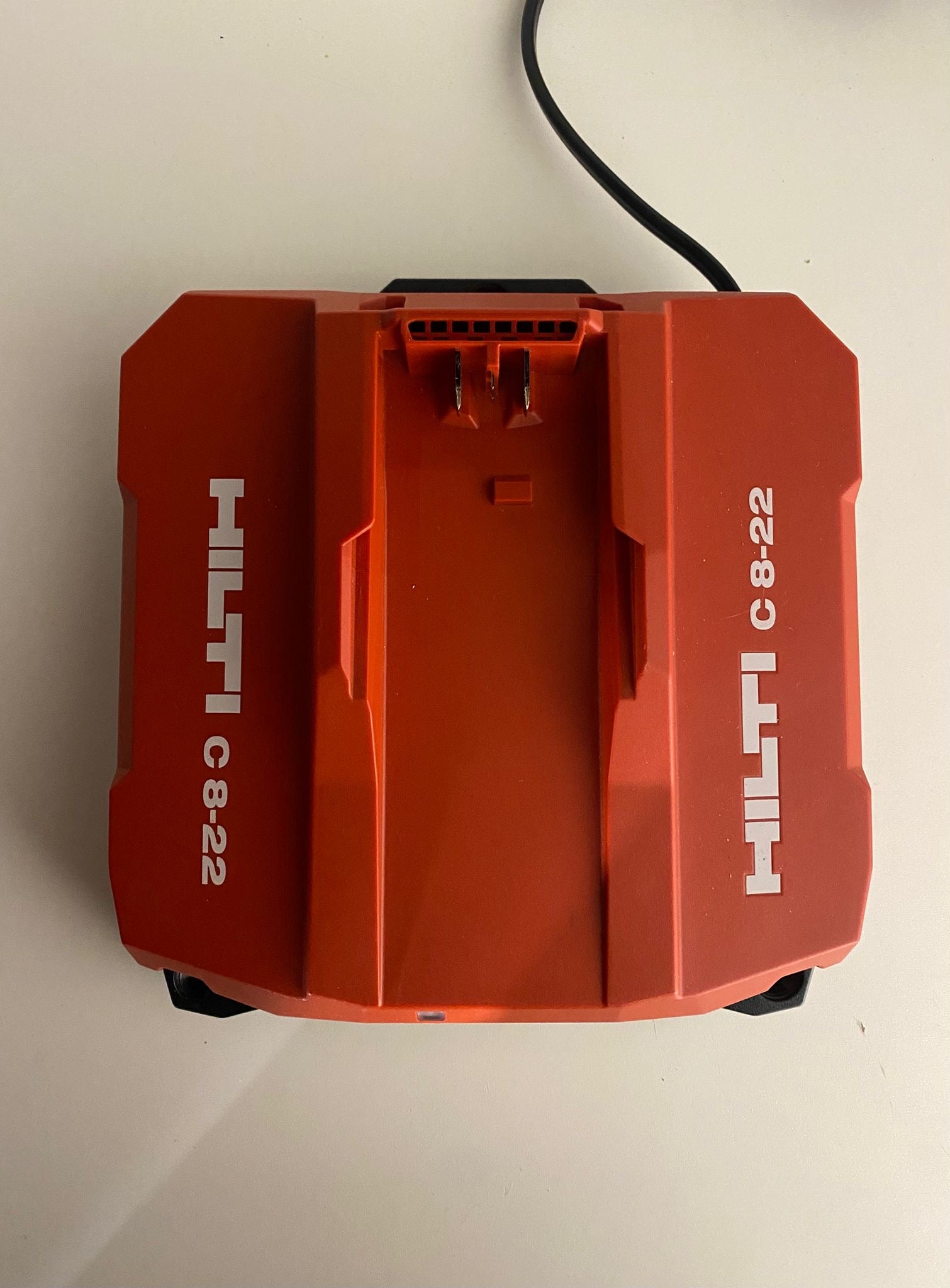Chargeur Hilti Nuron C8 22