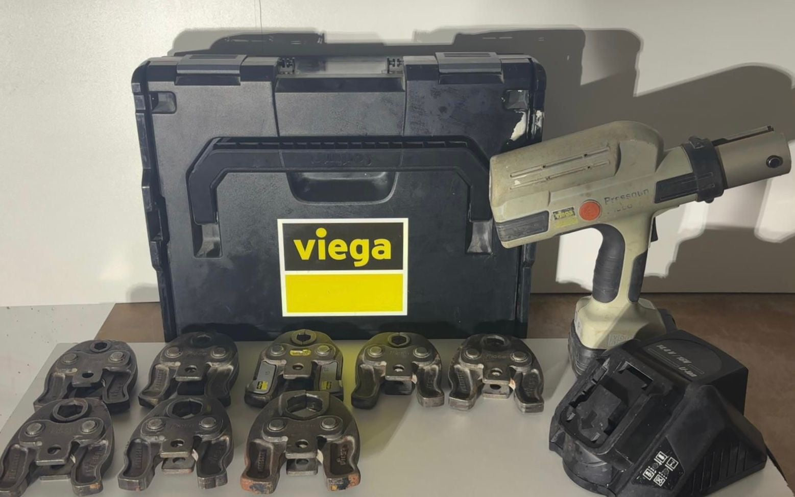 Sertisseuse Viega Pressgun Picco