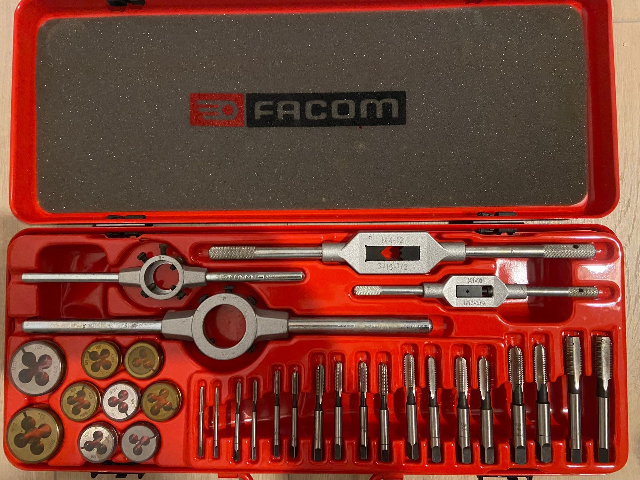 Kit Tarauds,Filières, Porte Outils Facom 221.227 J1
