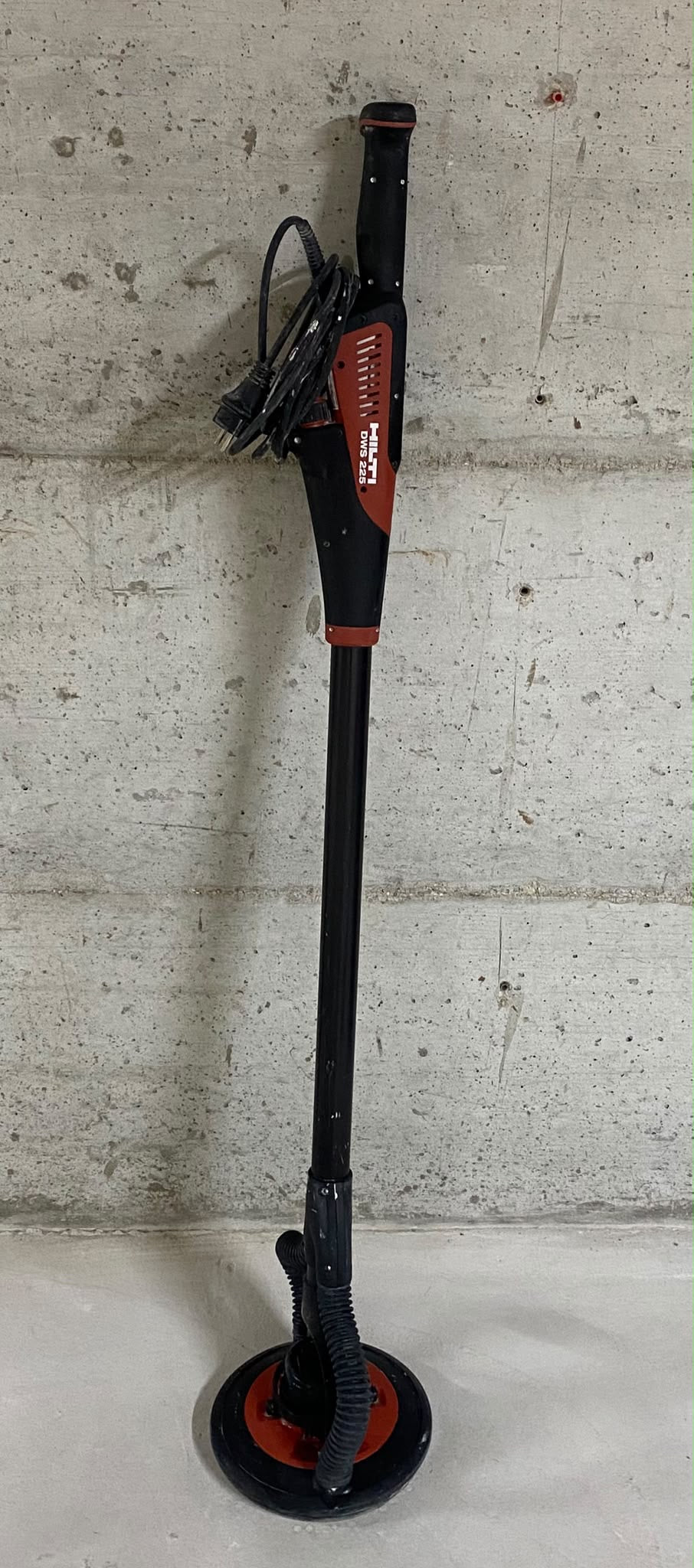 Ponceuse à bras Hilti DWS 225