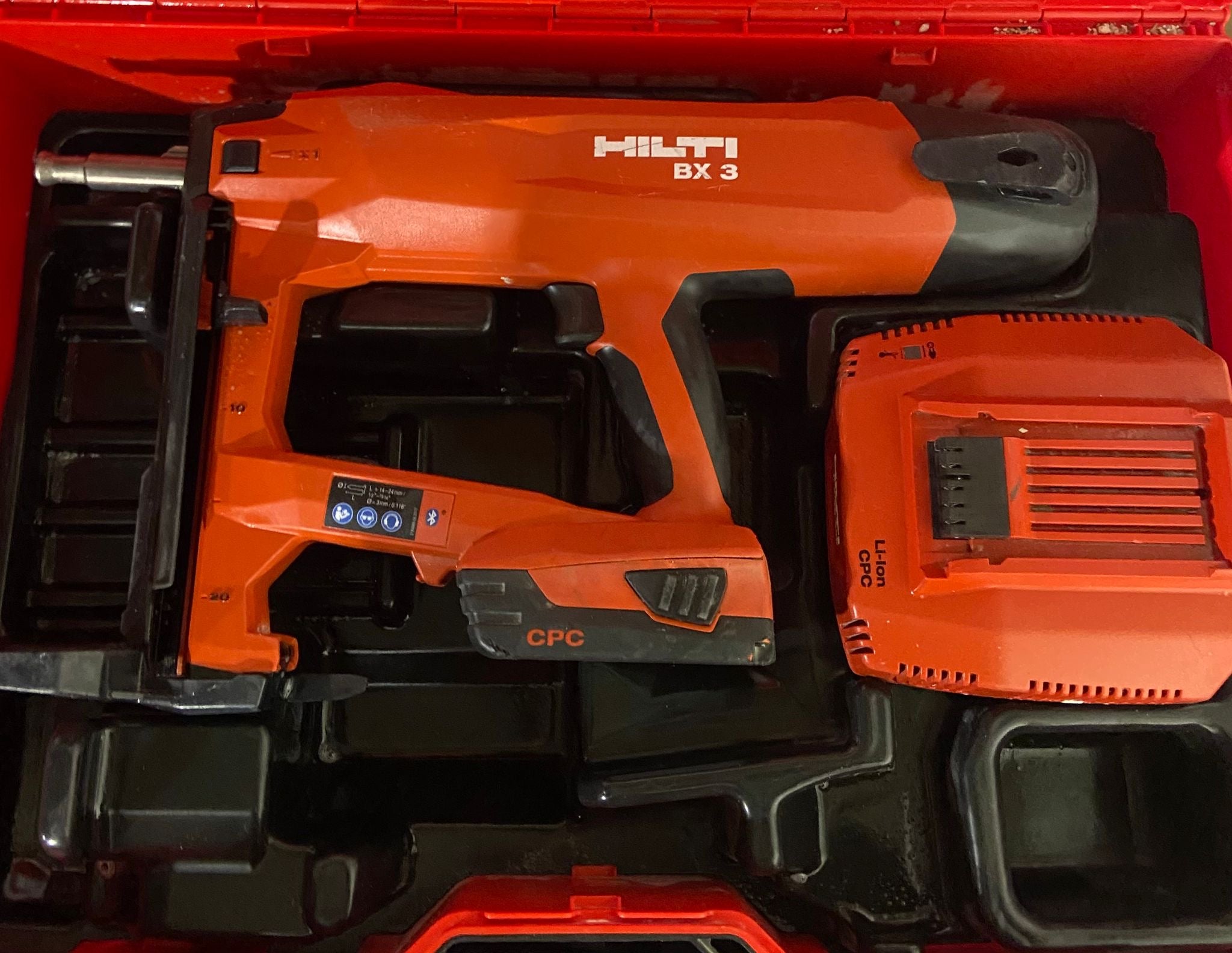 Cloueur Hilti BX 3 A22