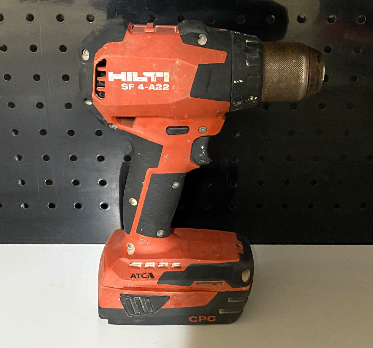 Visseuse Perceuse Hilti SF 4 A22