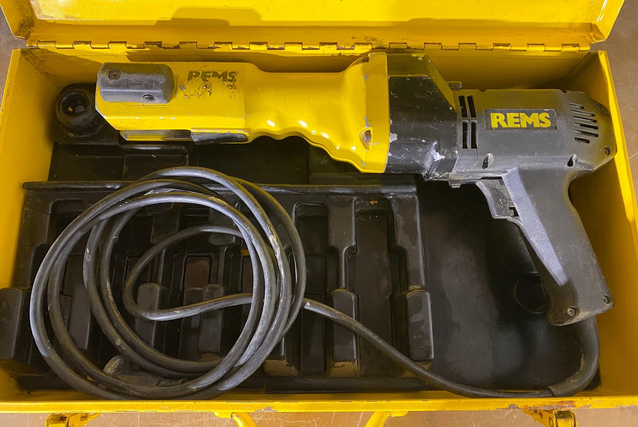 Sertisseuse Rems Power Press 2000