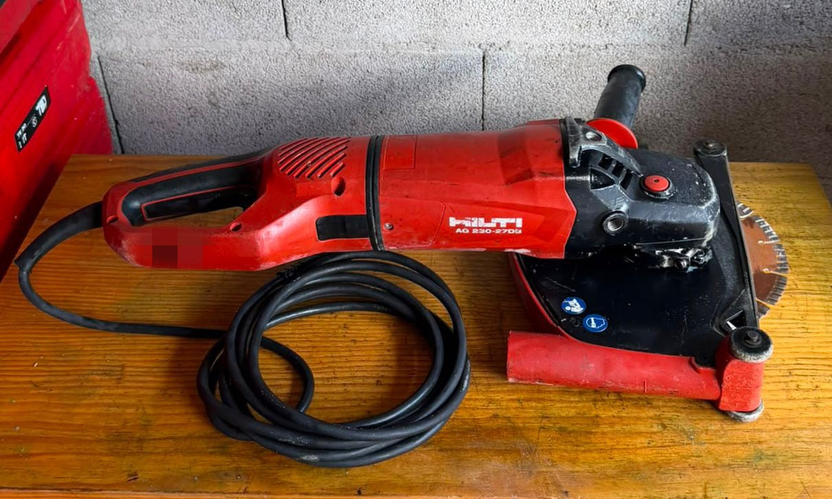 Meuleuse D’Angle Hilti AG 230 27DB + Capot Aspiration DC EX 230